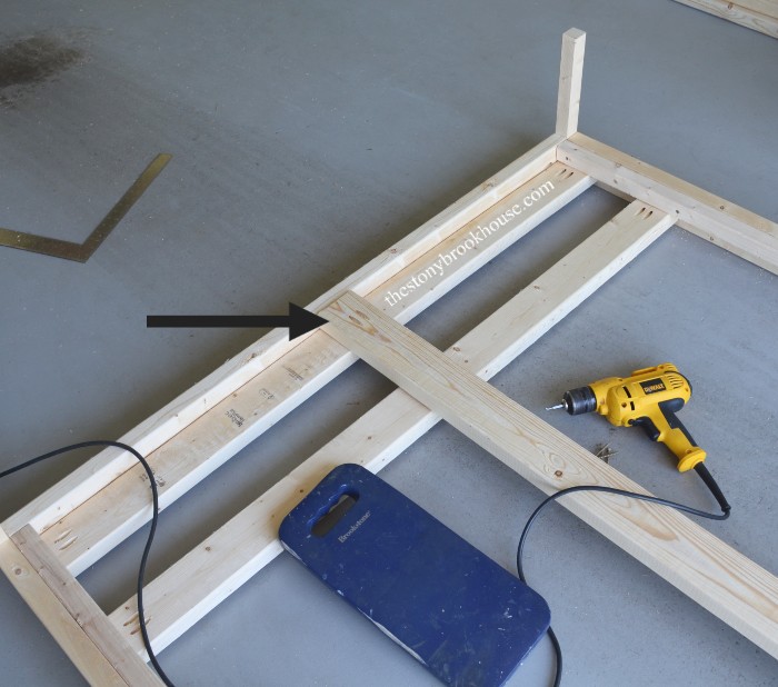 Easy Bed Frame for Under 40! The Stonybrook House