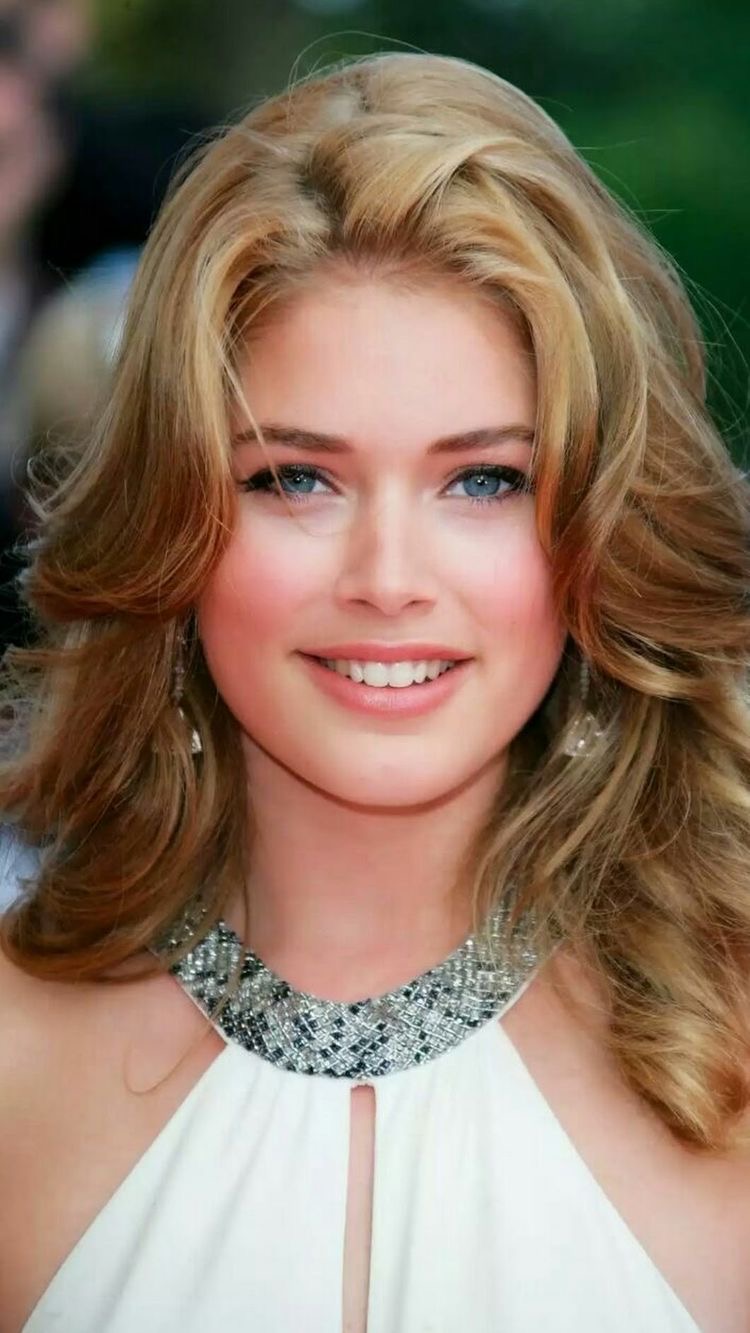Beautiful Classic Women #33