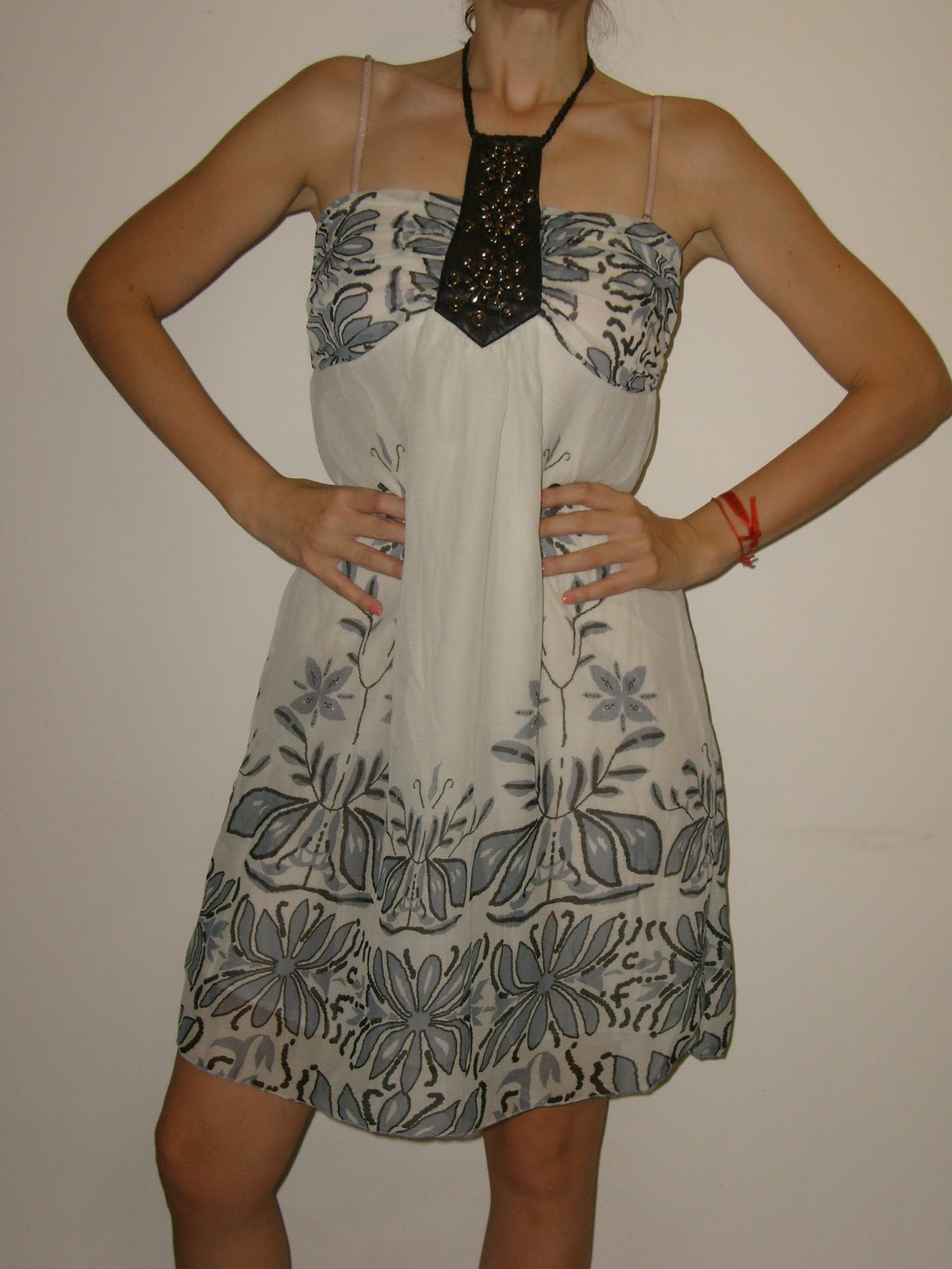 Sexy and Glam Boutique VESTIDOS DE GASA FORRADOS CON DETALLES BORDADOS