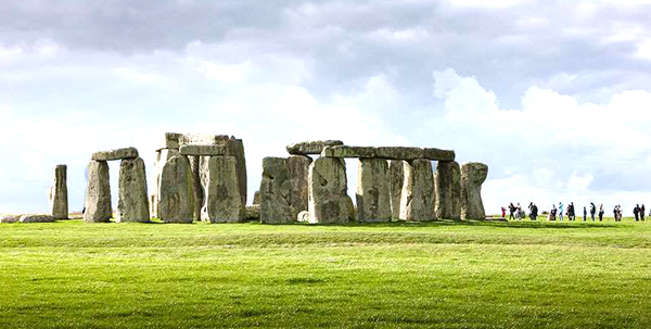 [Image: stonehekybi_01.jpg]