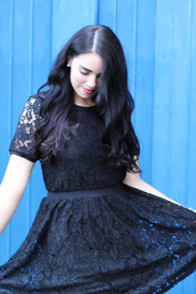 Emma Louise Layla in black lace Yumi dress - UK fashion blog