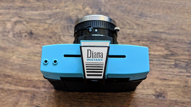 Lomography Diana Instant Square Review