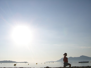 Ben%25C3%25B6vningar%2Bp%25C3%25A5%2Bstranden%2B-%2BMallorca - Träning med gummiband och egen kroppsvikt