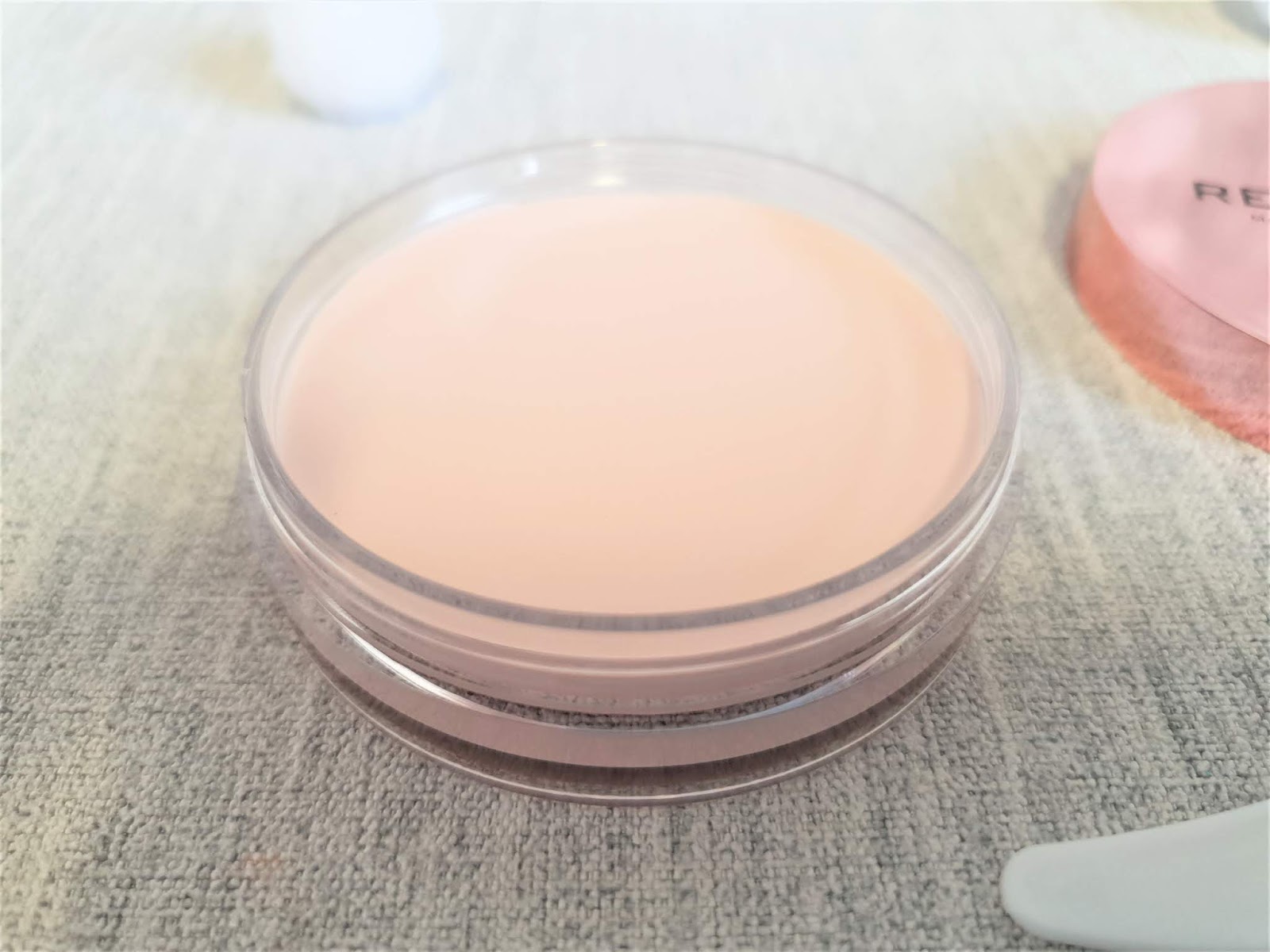 Revolution Conceal & Fix Mattifying Primer + Pore Perfecting Primer Review Kathryn's Loves Revolution Conceal & Fix Mattifying Primer + Pore Perfecting Primer Review Kathryn's Loves