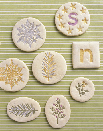 How to decorate christmas cookie ornaments My Stuff Room / Galore-ious Stuff: Christmas Cookies