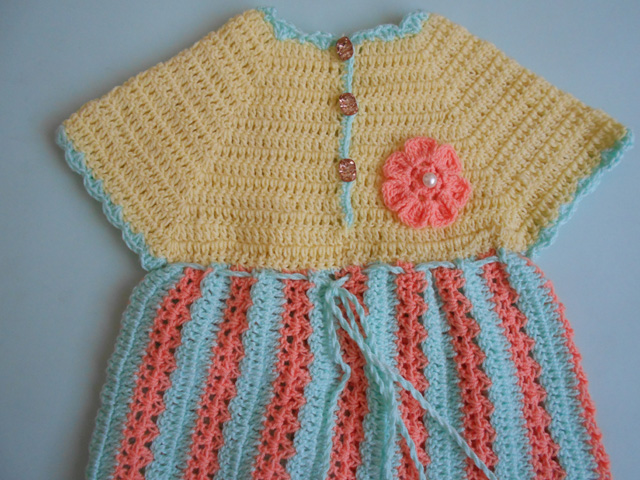 frock meaning in urdu