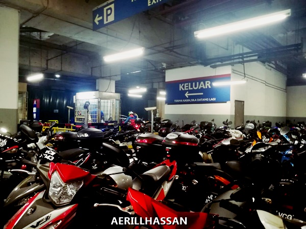 Lokasi Parking Motor di Pusat Beli Belah Mid Valley, Kuala Lumpur