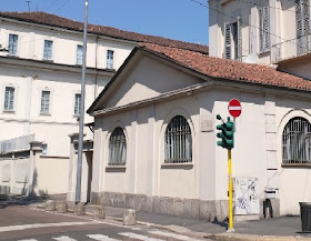 The Scuola Militare "Teulie" is in Corso Italia in Milan