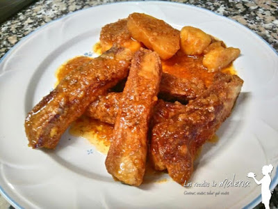 Costillas  en adobo con patatas