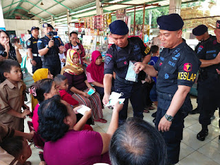 Himbauan Isue Convid 19 dan Sosialisasi kebersihan, Brimob Batalion C Pelopor Polda kunjungi Terminal Harjamukti Kota Cirebon Himbauan Isue Convid 19 dan Sosialisasi kebersihan, Brimob Batalion C Pelopor Polda kunjungi Terminal Harjamukti Kota Cirebon