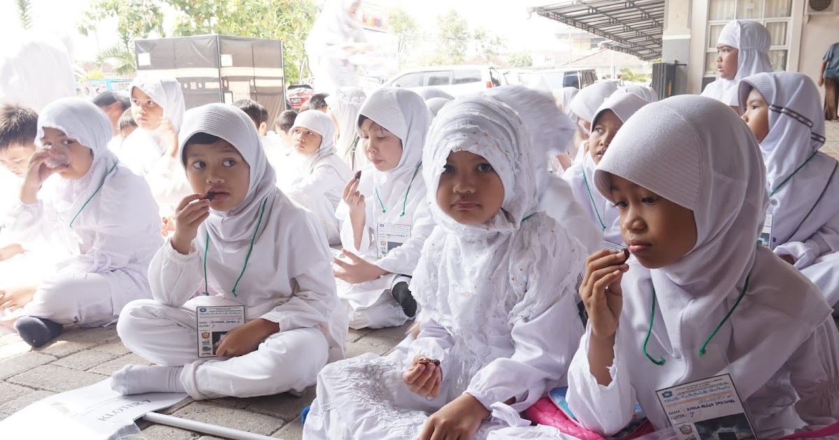 Menghargai Aur4t Anak Terutama perempuan tingkat sd