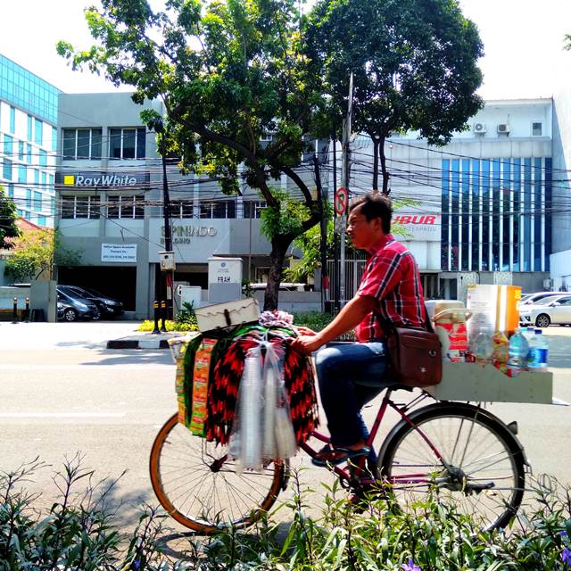 Starling = Starbucks Keliling di Jakarta SI ANTON
