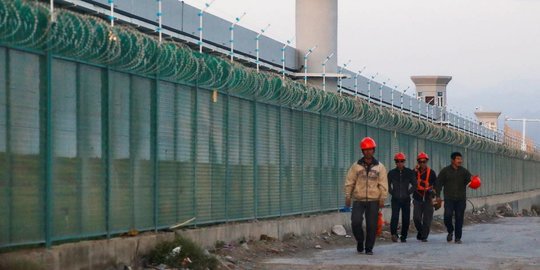 Aktivis Temukan 500 Titik Diduga Kamp Konsentrasi Muslim Uighur Melalui Google Earth Aktivis Temukan 500 Titik Diduga Kamp Konsentrasi Muslim Uighur Melalui Google Earth