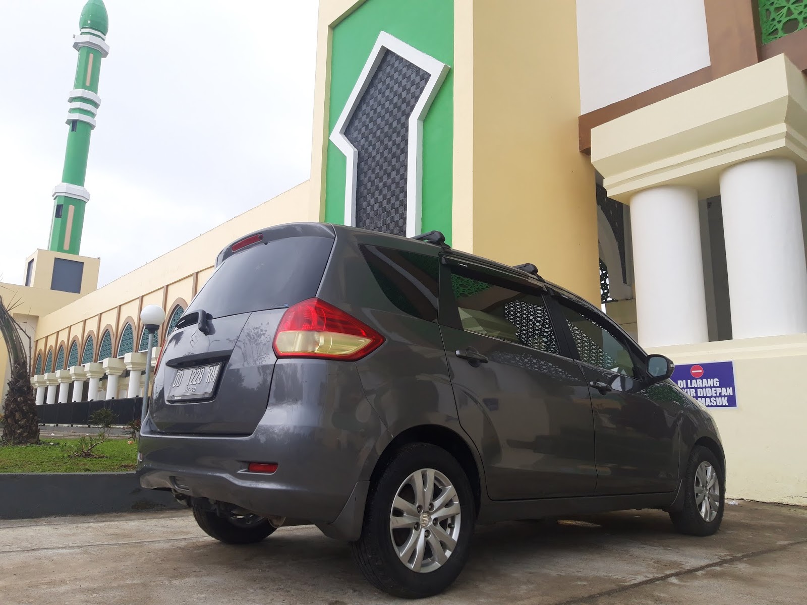 Tarif Sewa Mobil Dari Bandara Maleo, Morowali