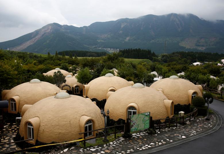 Japan's earthquakeresistant dome houses MyWondrous