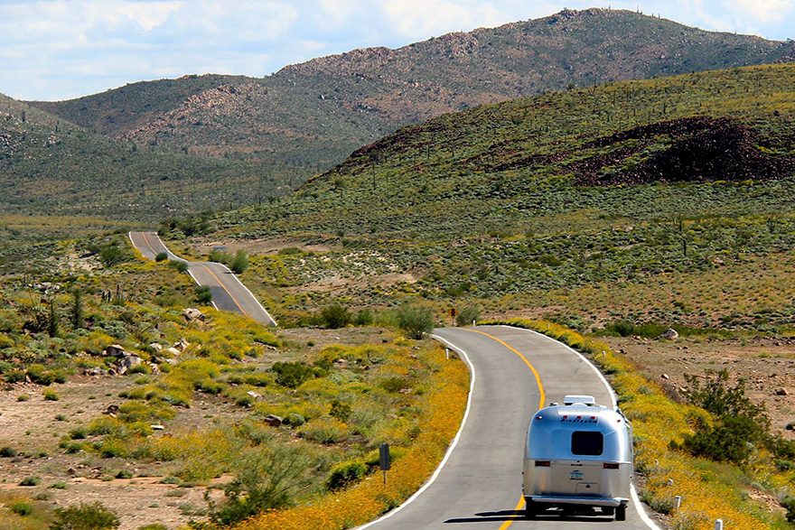90-Year-Old With Cancer Chooses Epic Road Trip With Family Instead Of Treatment - They left Michigan in an RV in August 2015 and they’re still on the road 6 months later! 90-Year-Old With Cancer Chooses Epic Road Trip With Family Instead Of Treatment - They left Michigan in an RV in August 2015 and they’re still on the road 6 months later!