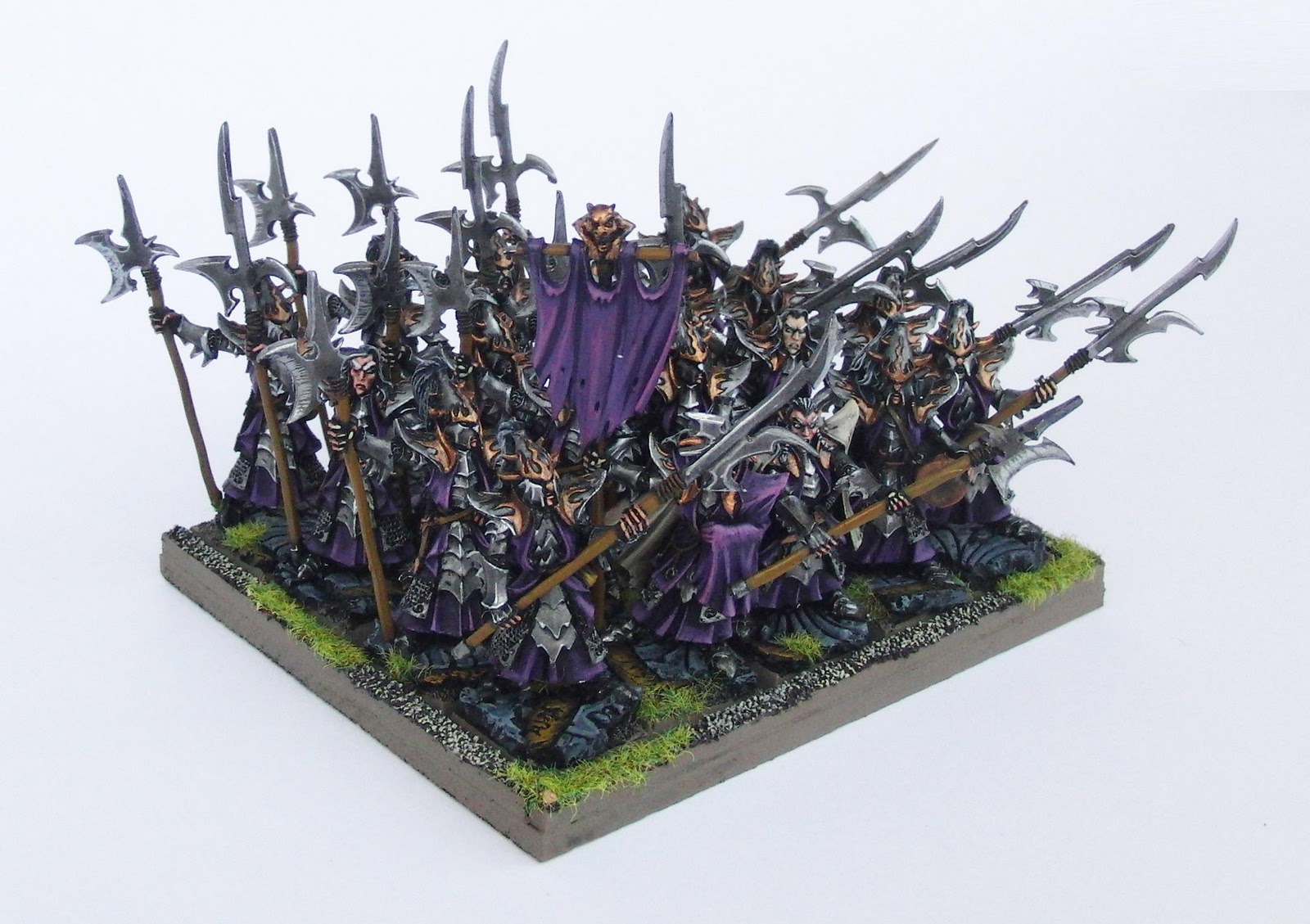 WARHAMMER ELFES NOIRS sorcière elfe citadelle OOP métal EUR 3,28 - FR