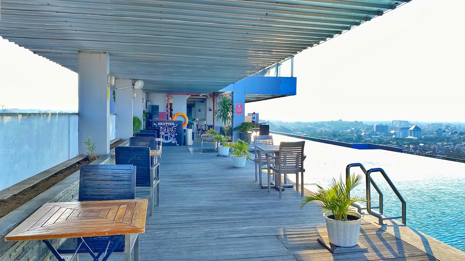 STAR Hotel Semarang - TRAVELER JAKARTA