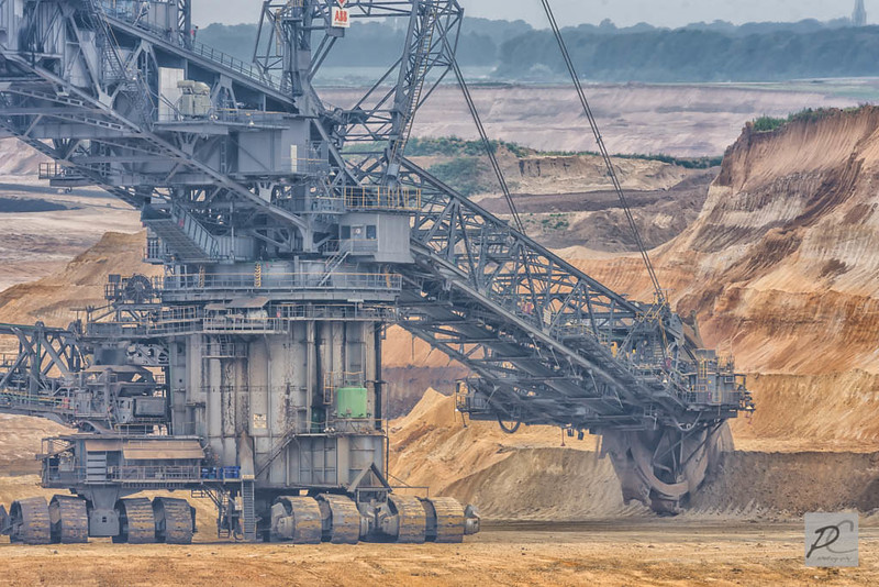 Bagger 288 Giant Excavator