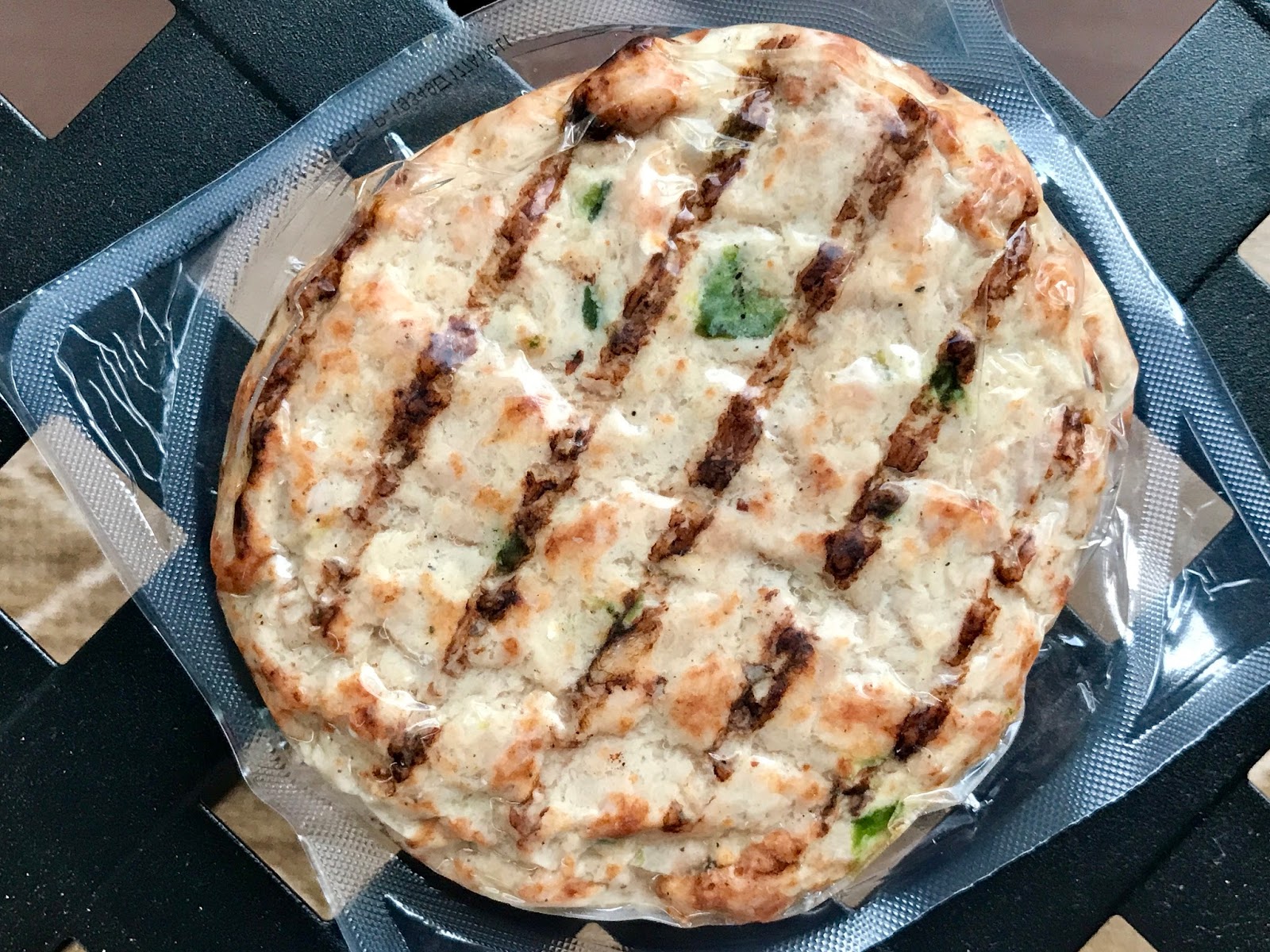 Gourmet Girl Cooks Southwestern Cheddar Crust Pizza (Cheese Head Style