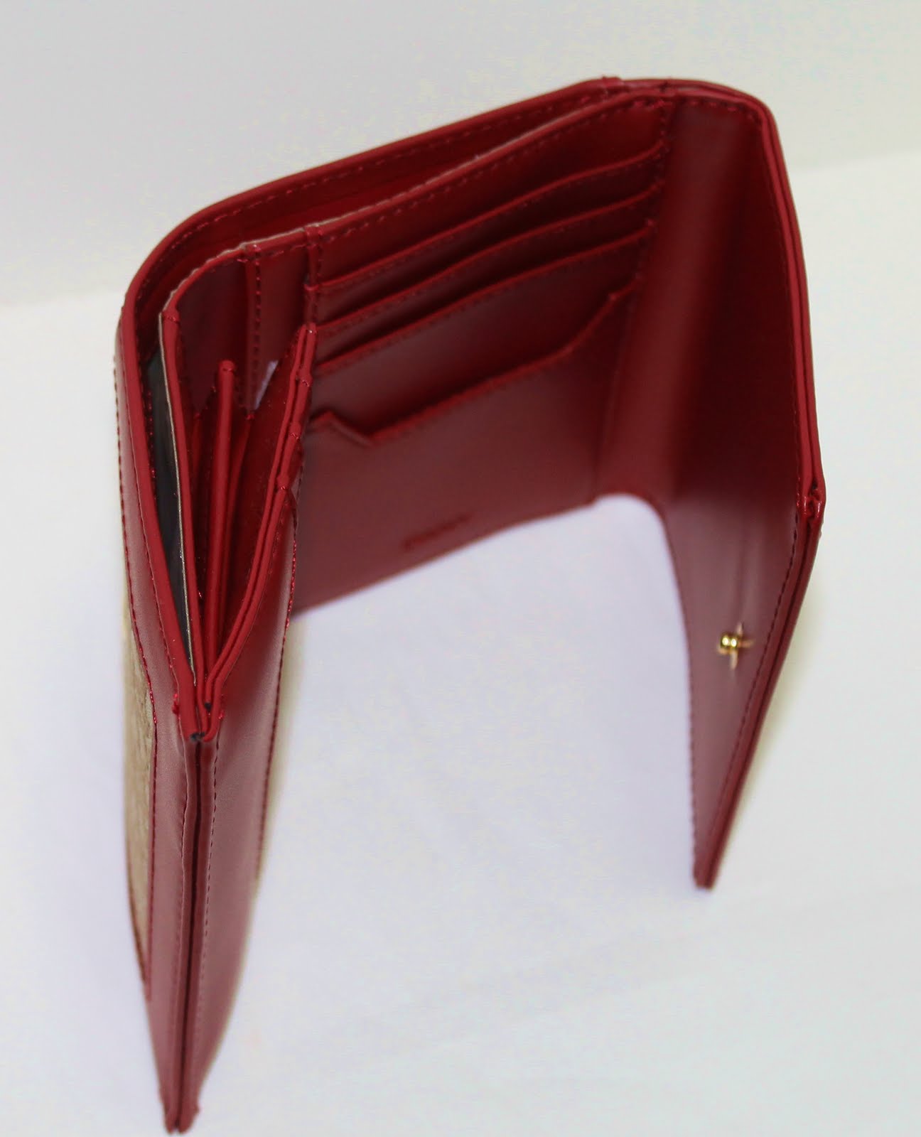 Boutique Malaysia DKNY SIGNATURE WOMEN TRIFOLD WALLET