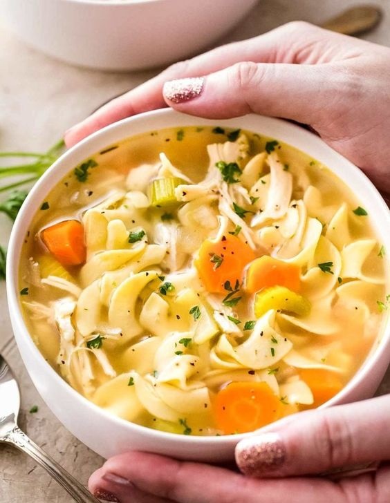 Homemade Crockpot Chicken Noodle Soup
