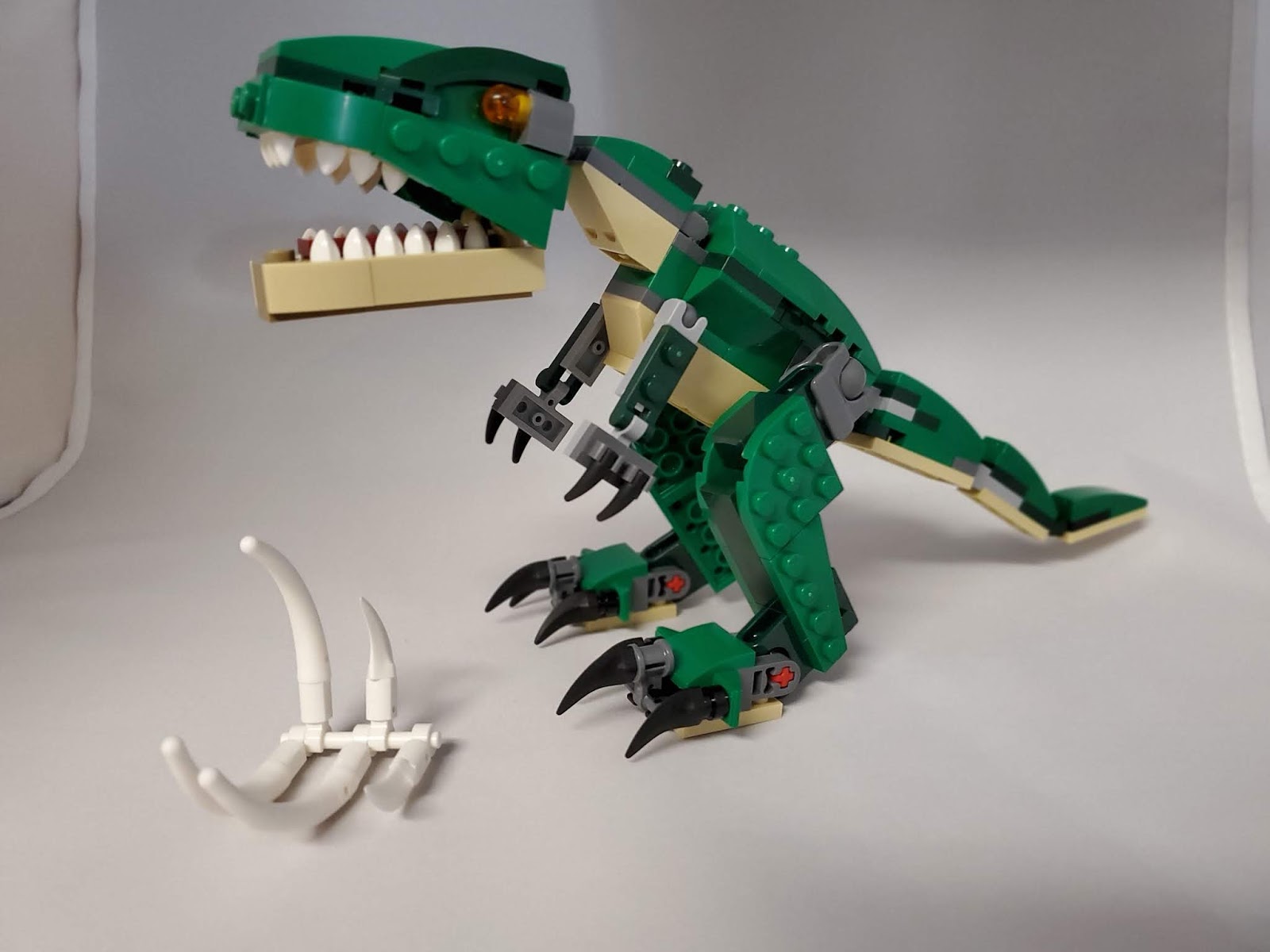 31058 Mighty Dinosaurs – Review