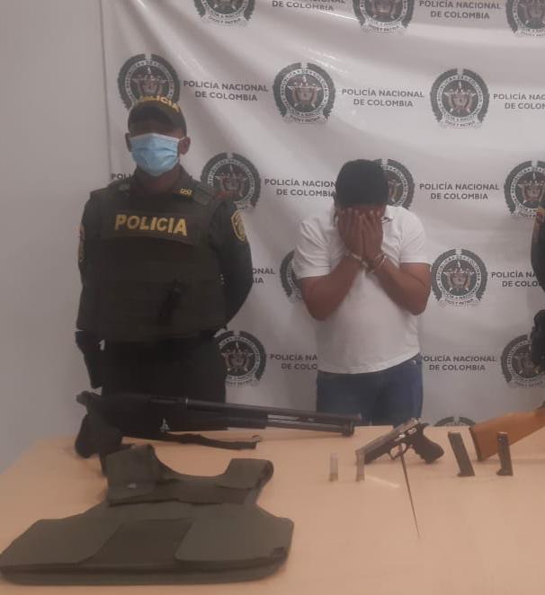 A concejal de Albania le incautan varias armas hoyennoticia.com, A concejal de Albania le incautan varias armas