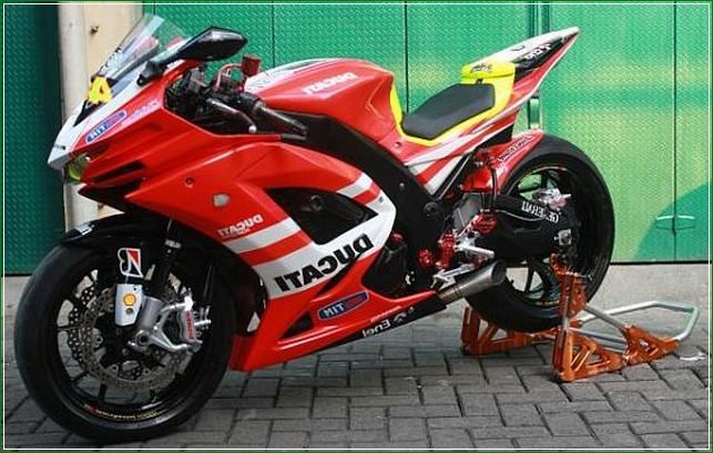 Modipikasi Ala Moge Ducati Desmodisi - Contoh Gambar Dan Foto Konsep Desain Modifikasi Kawasaki Ninja 4 Tak 250cc Sporti Ala Moge Keren Banget Modipikasi Ala Moge Ducati Desmodisi - Contoh Gambar Dan Foto Konsep Desain Modifikasi Kawasaki Ninja 4 Tak 250cc Sporti Ala Moge Keren Banget