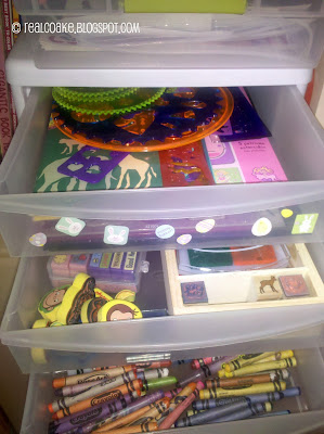 A look inside the Week of a homeschool family with some organizing ideas.