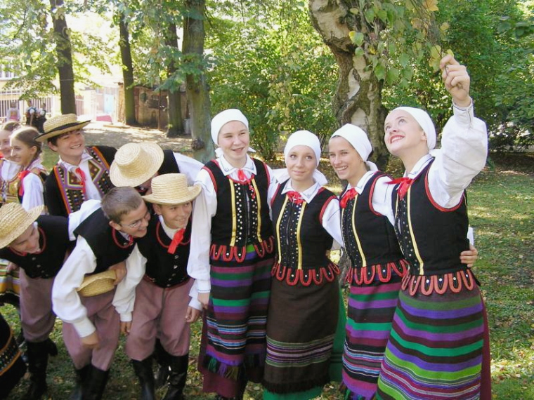 FolkCostume&Embroidery: Overview of the Folk Costumes of Poland, part 3 ...