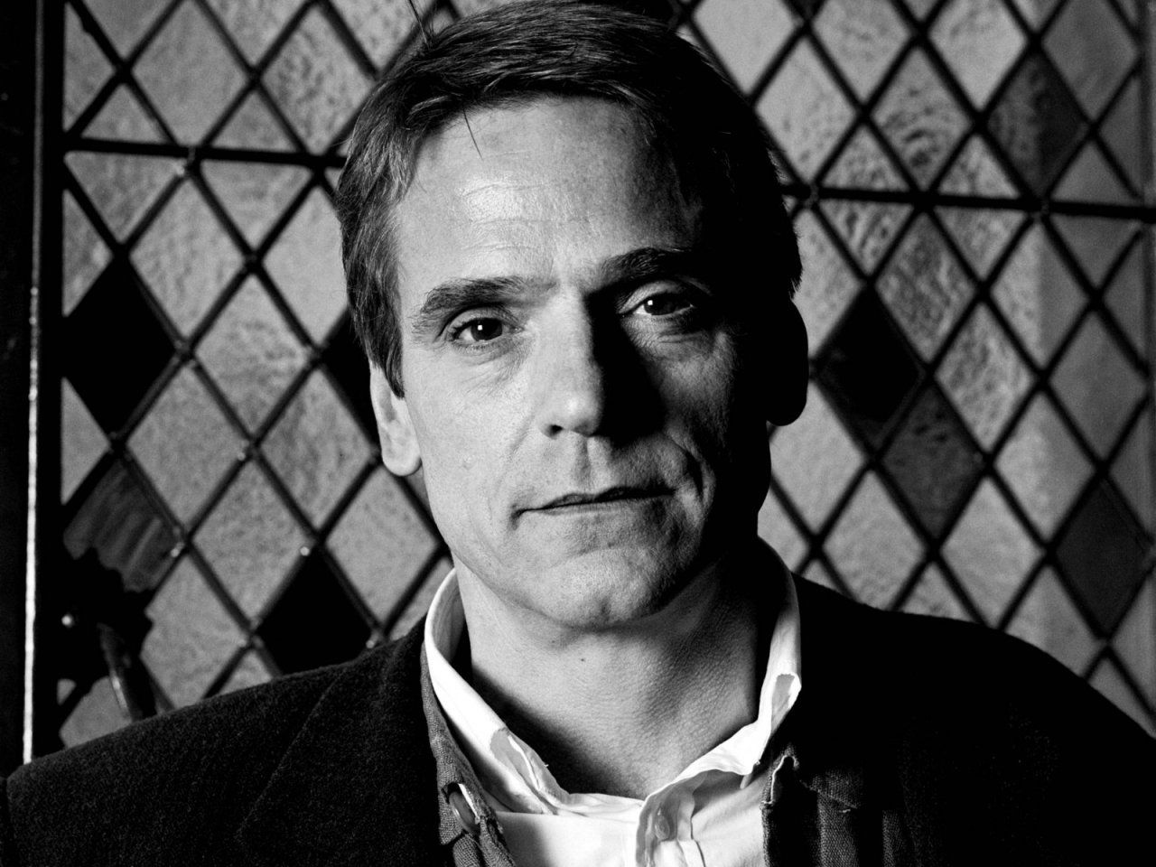 Animal World: jeremy irons wallpaper