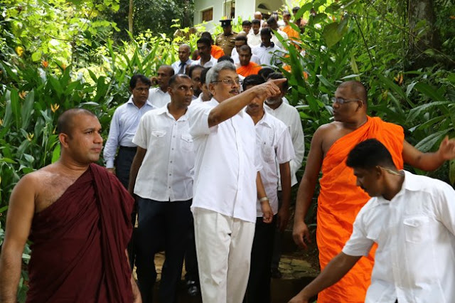 Gotabaya-Rajapaksa-with-the-radical-Buddhist-monk-Ven.-Gnanasara-Thera-of-the-Bodu-Bala-Sena.jpg