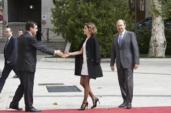 Queen Letizia of Spain attends the 'Luis Carandell' Journalism Award Ceremony at the Palacio del Senado