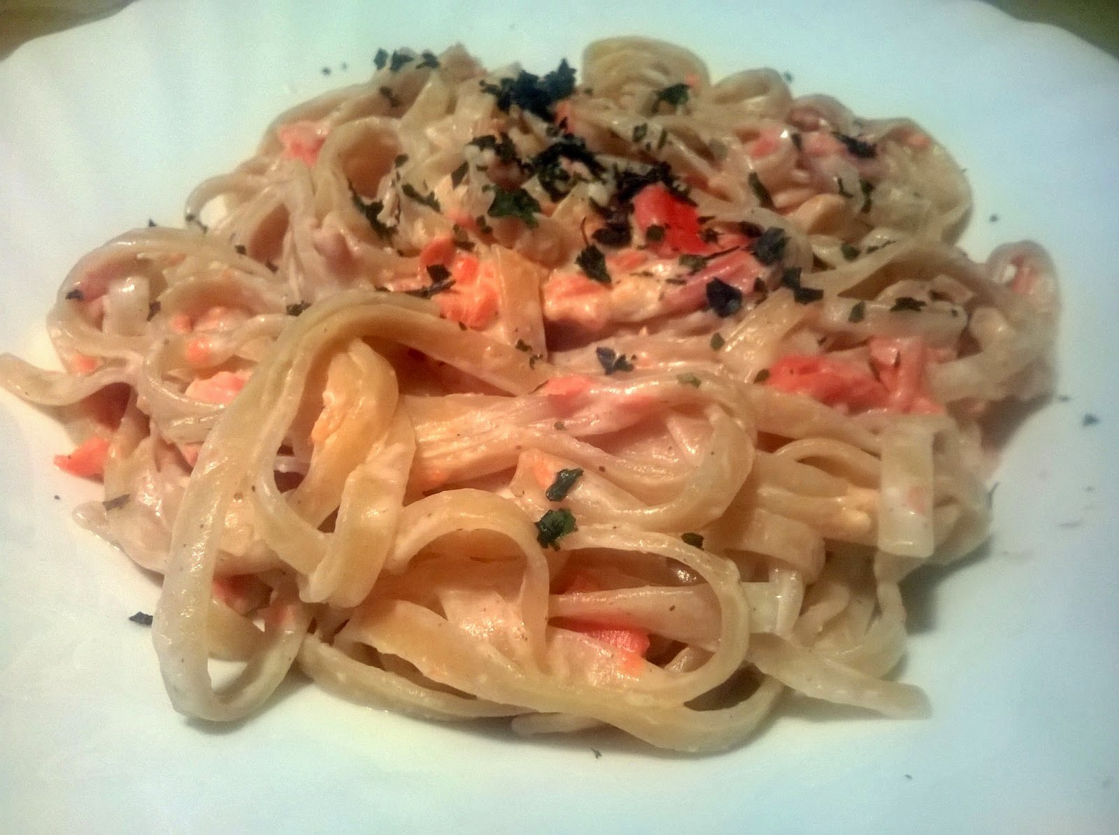 dedica la ricetta: pasta al salmone light, senza burro nè olio (per softy)