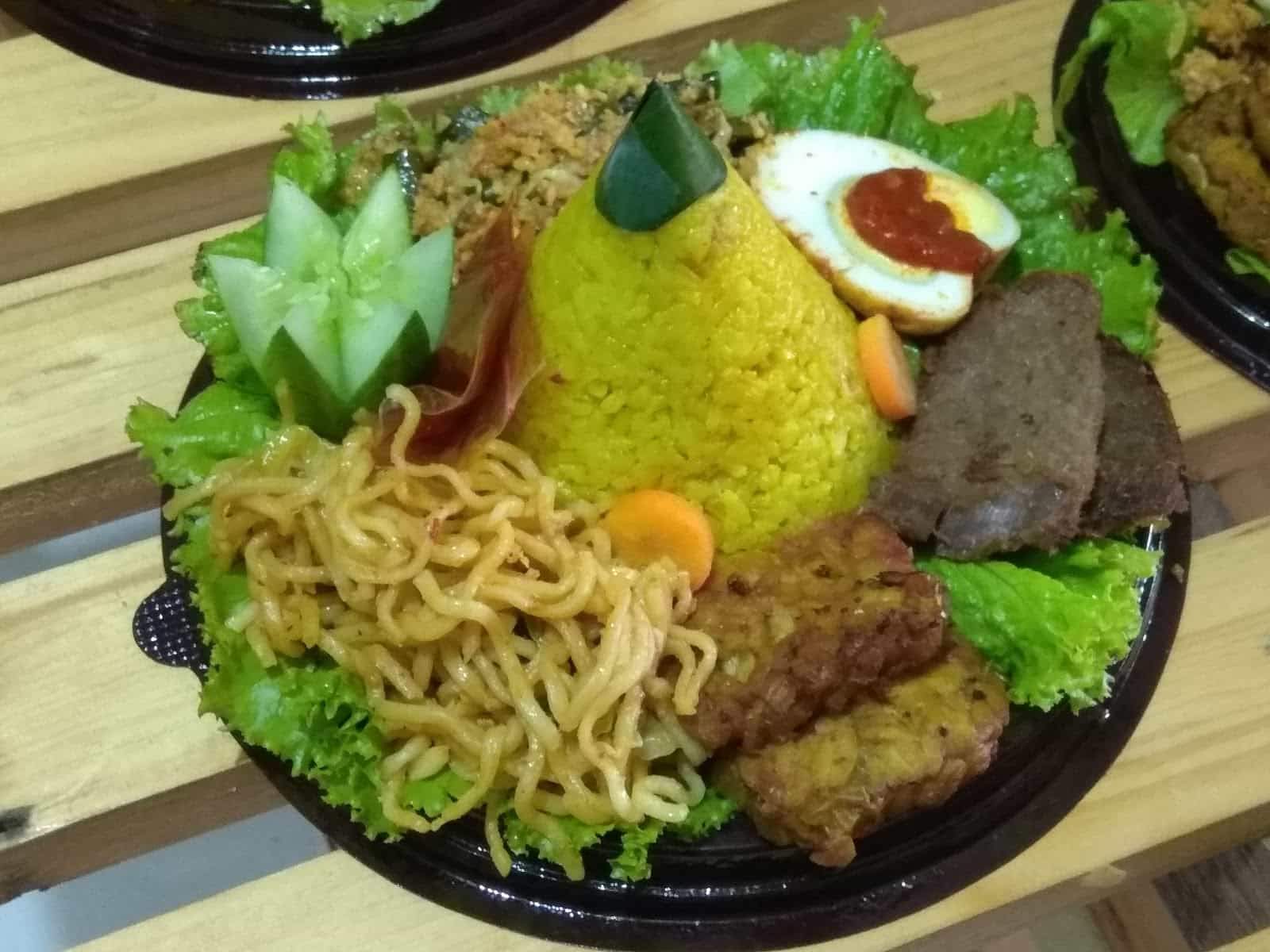 Harga nasi tumpeng mini di Cimahi 081222722104 WARUNG MAKAN DAN