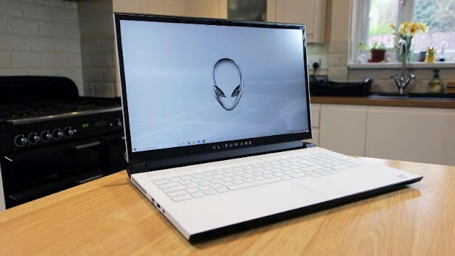 4. Alienware m17 R4