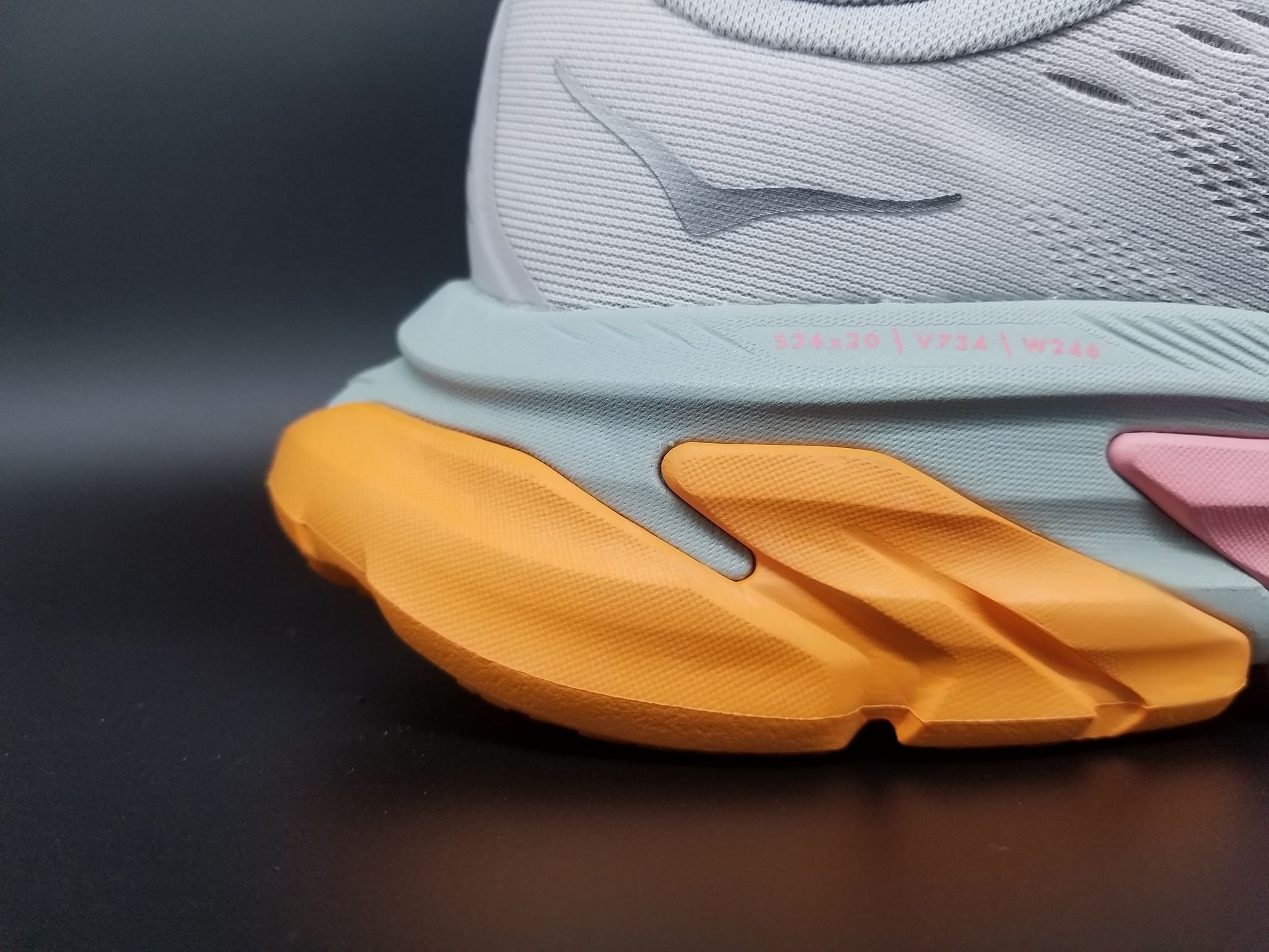 HOKA ONE ONE Clifton Edge Multiple Tester Review - DOCTORS OF RUNNING
