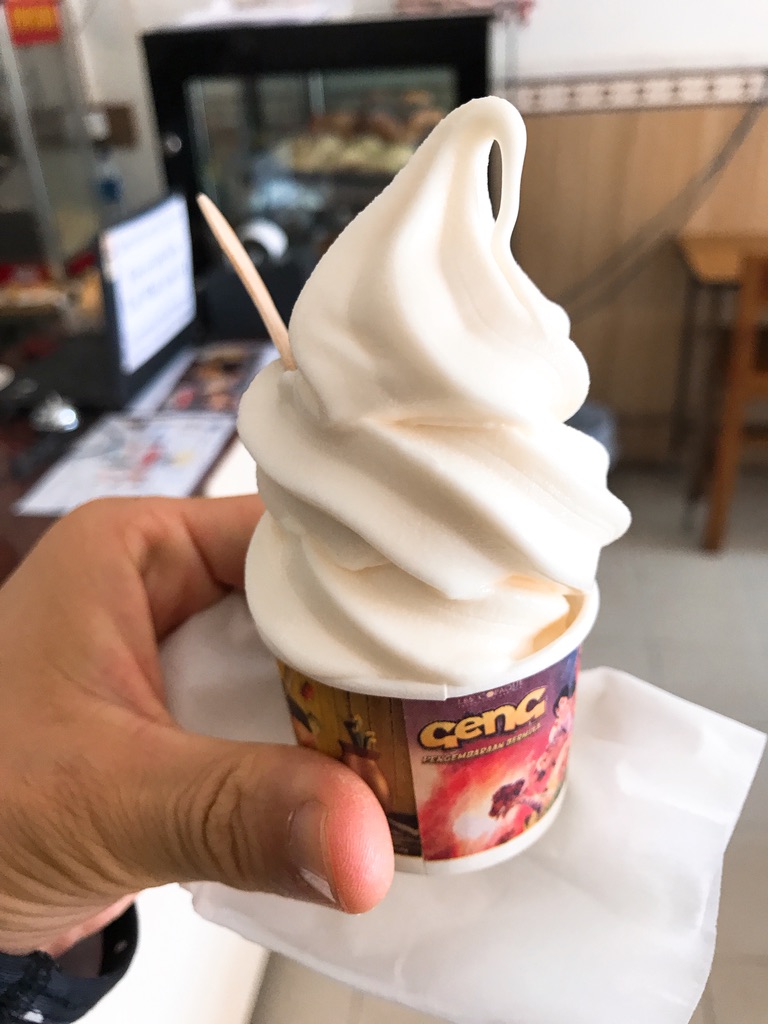 Soft serve (Cantina Ice Cream Cafe)
