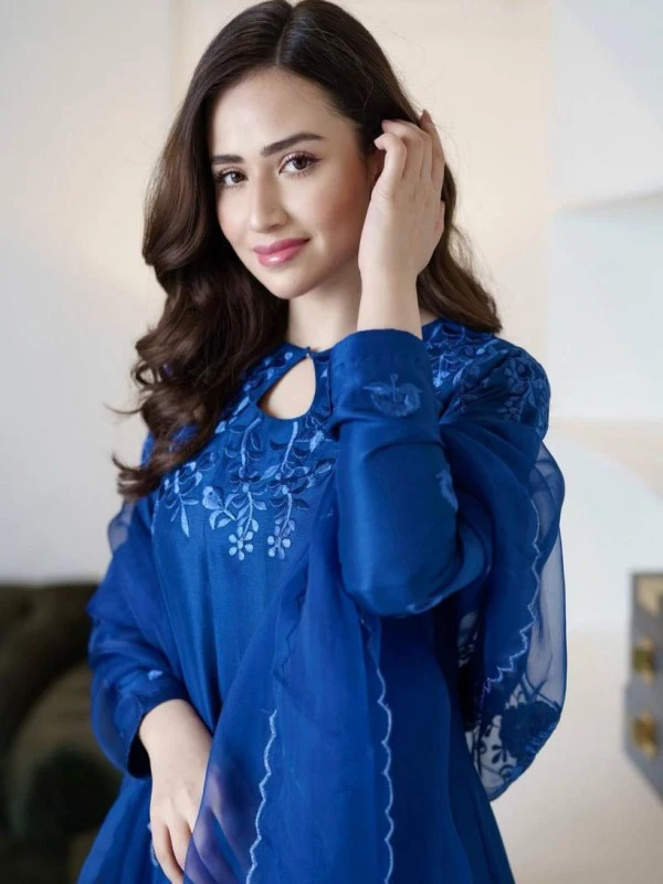 Sana Javed Gorgeous Pictures from Jeeto Pakistan Sana Javed Gorgeous Pictures from Jeeto Pakistan