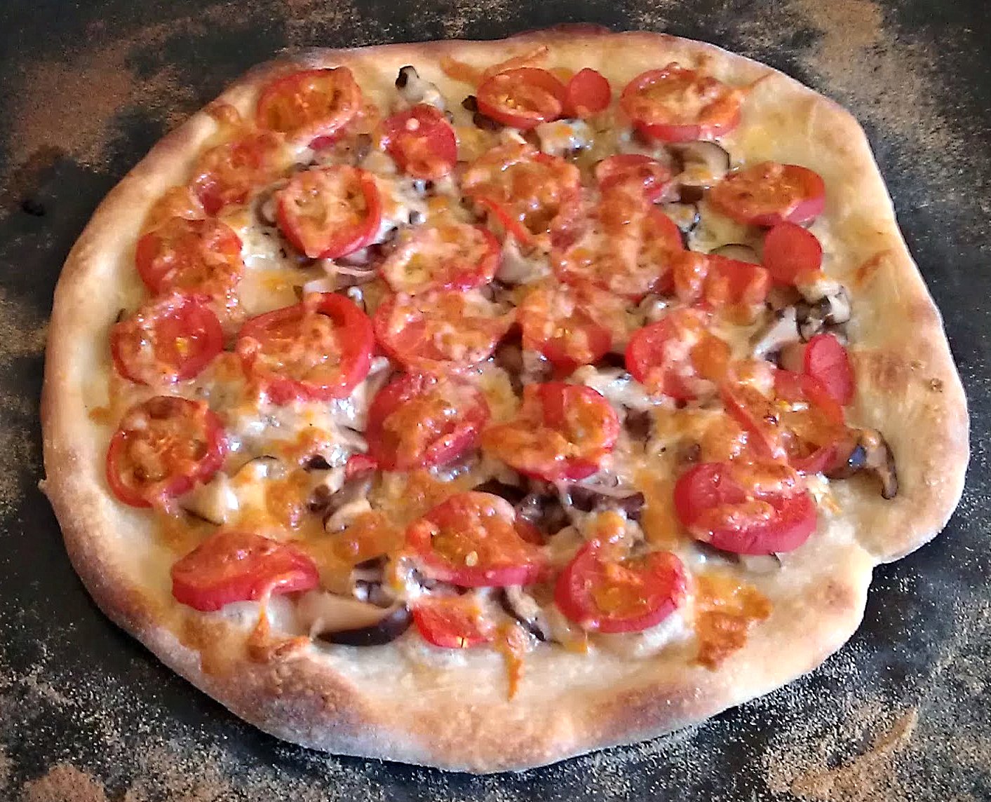 Пицца прилипла к пергаменту. Пицца прилипает к пергаменту. Пицца прилипает к пергаменту. Скоро пицца курчатов. Пицца прилипает к пергаменту.