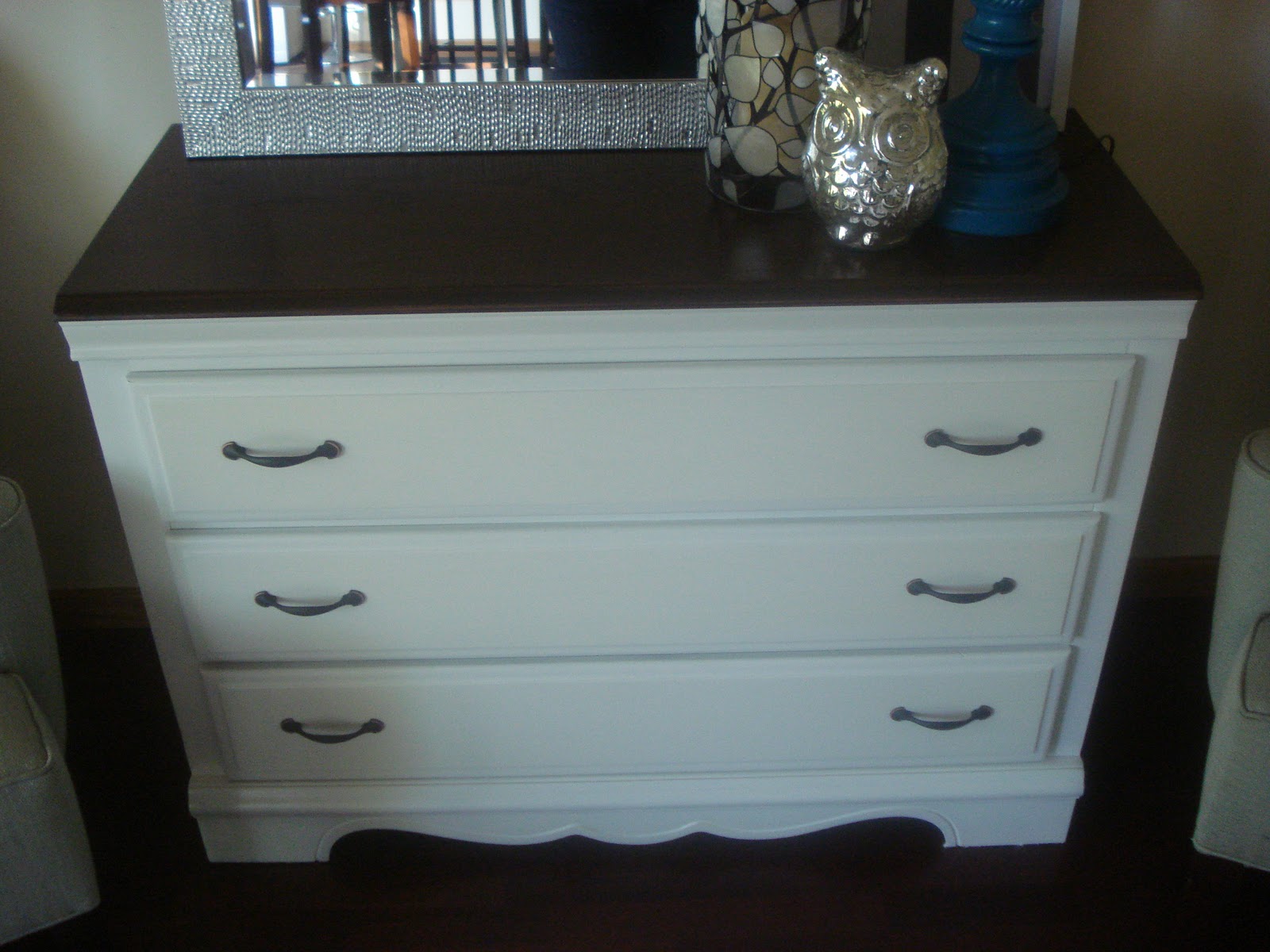 D-and-B: Two Tone Dresser