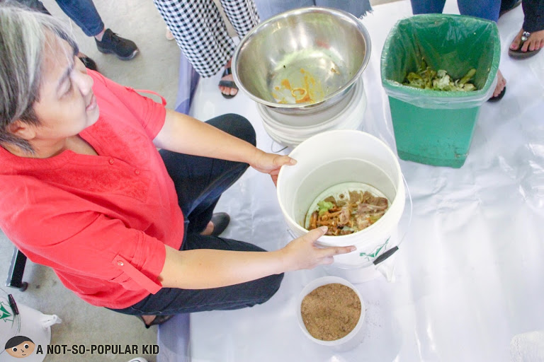 Demonstration of bokashi composting by Rina Papio