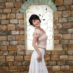 Hwang In Ji in Fancy Ruffle Dress Foto 11