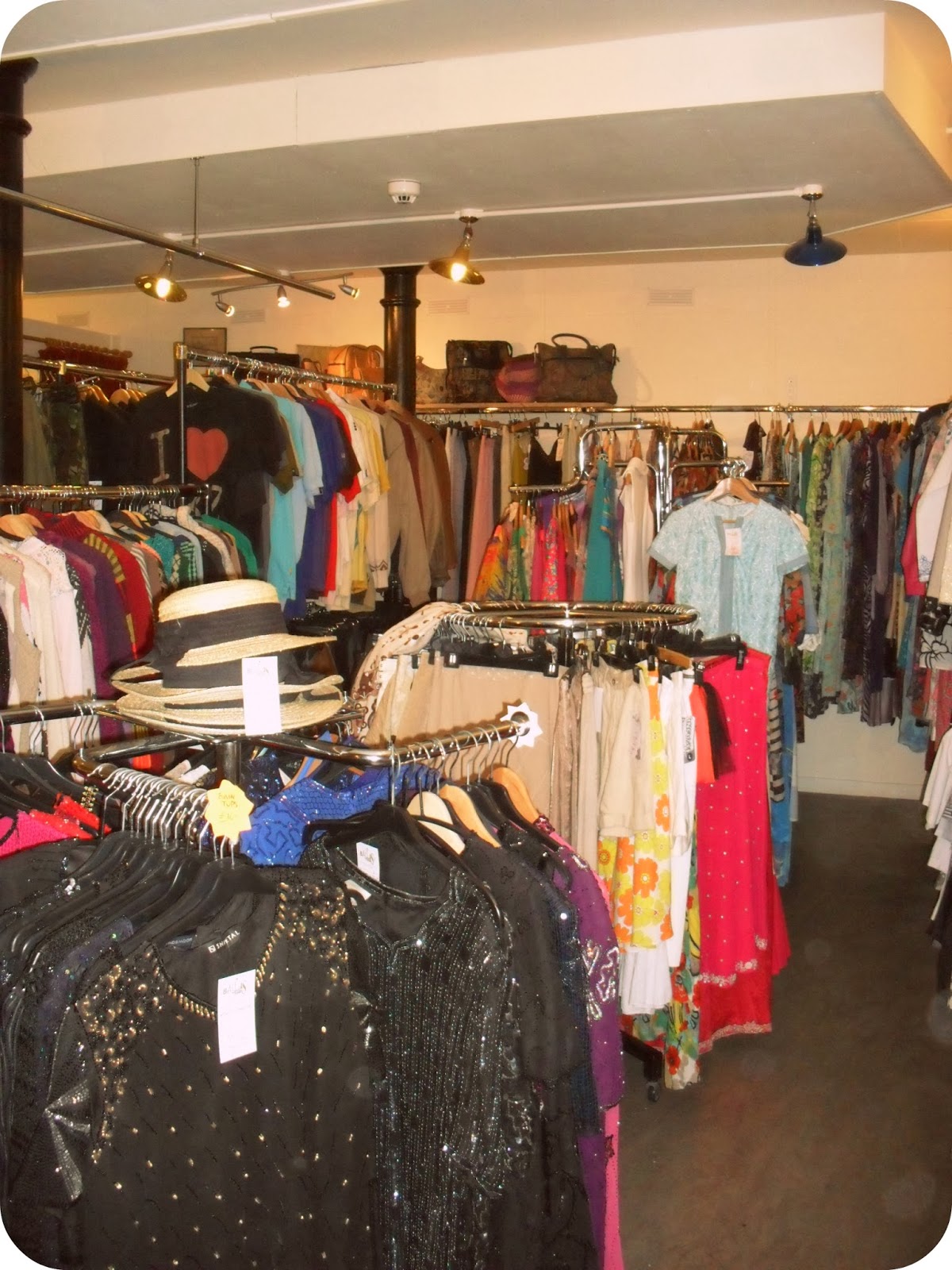 Vintage Vixen Five Do Nottingham We Came, We Scored, We Shopped