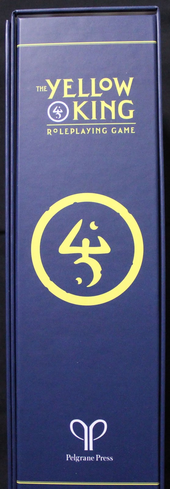 Susurros desde la Oscuridad The Yellow King RPG Slipcase