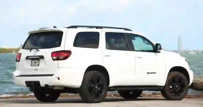 مزايا وعيوب سيارة تويوتا سيكويا