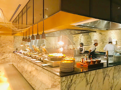 Weekend Seafood Buffet at Hilton Hotel Kota Kinabalu Weekend Seafood Buffet at Hilton Hotel Kota Kinabalu
