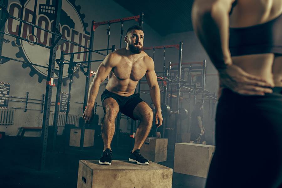 Hombre haciendo Crossfit