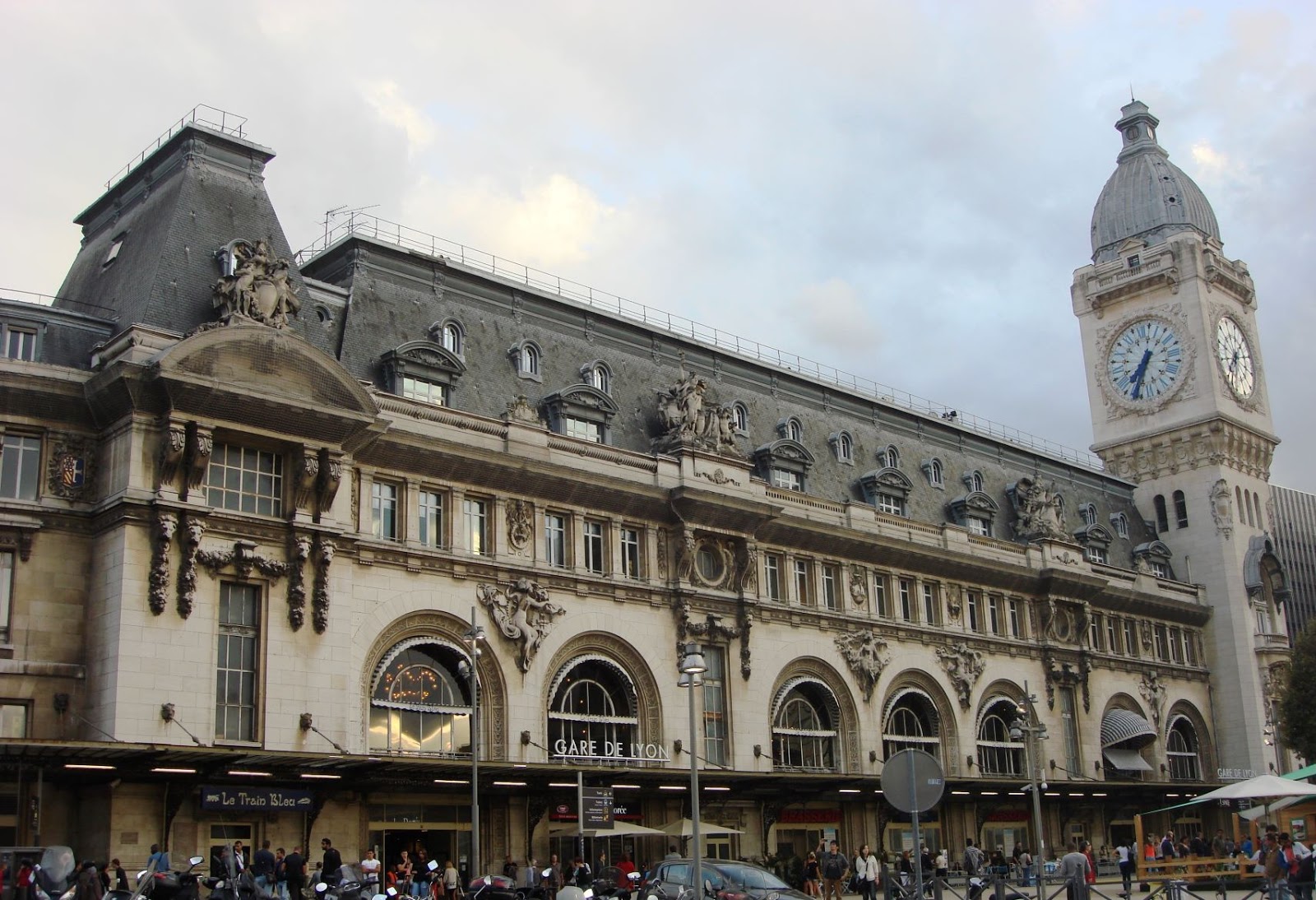 Centro de Estudios Borjanos Estaciones de París